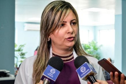 Com gestão classificada como fiasco absoluto, Danielle Carmona deixa a Saúde sob denúncias de privilégios