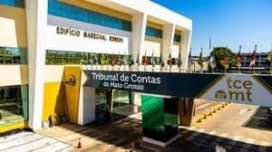 Mauro Mendes ignora Tribunal de Contas e não concede honraria a nenhum conselheiro do TCE-MT