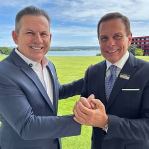 MELANCIA? MAURO MENDES BUSCA BÊNÇÃO DE BOLSONARO APÓS LIDERAR GOVERNADORES CONTRA O EX-PRESIDENTE E CHAMAR EDUARDO BOLSONARO DE “LOUCO” QUE SÓ “FALA MERDA”